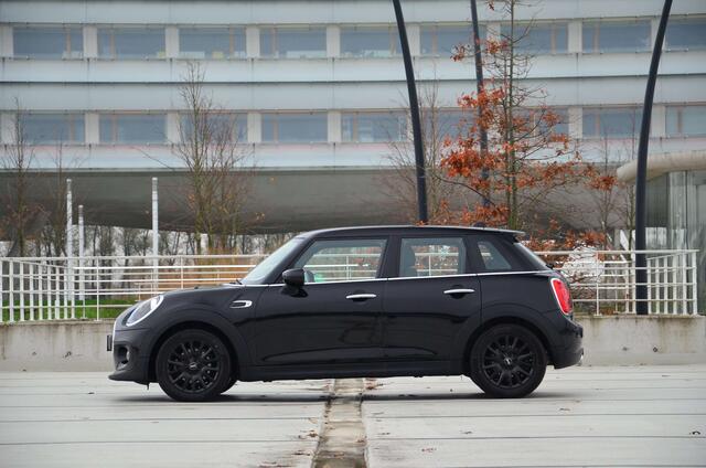 Mini Mini 5 DOORS / BLACKYARD / PDC / AIRCO / 1ST OWNER