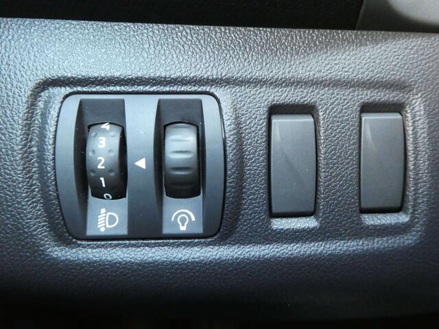 Renault Clio 1.2i Limited