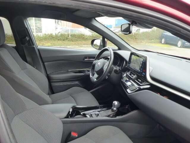 Toyota C-HR 1.8i VVT-i Hybrid C-Lub E-CVT