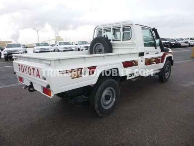 Toyota Land CRUISER hzj 79 single cab - export out eu tropical version