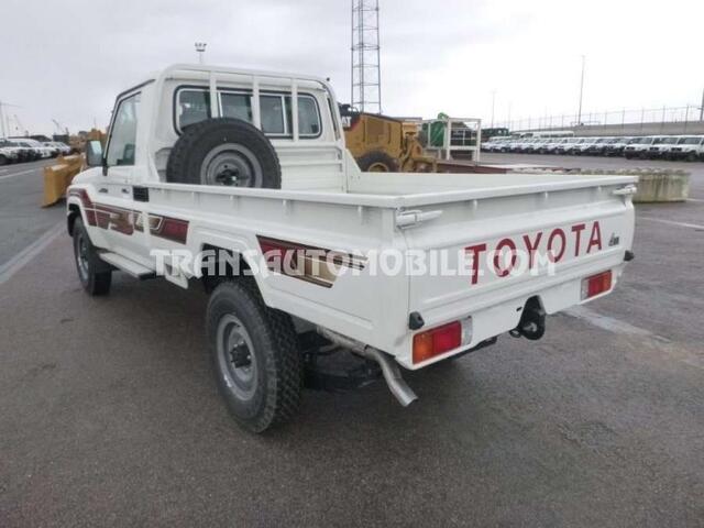Toyota Land CRUISER hzj 79 single cab - export out eu tropical version