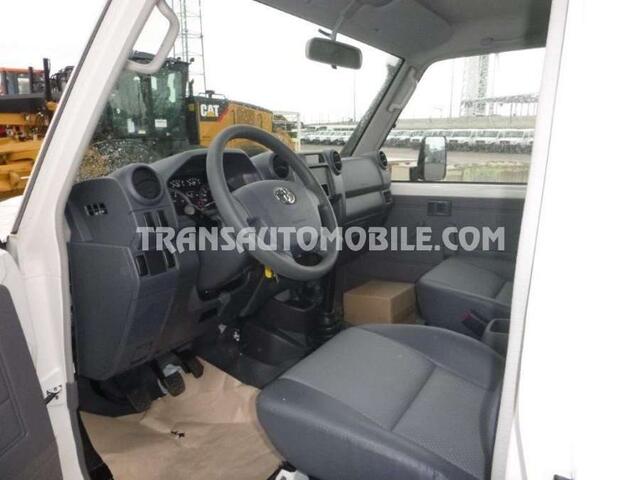 Toyota Land CRUISER hzj 79 single cab - export out eu tropical version