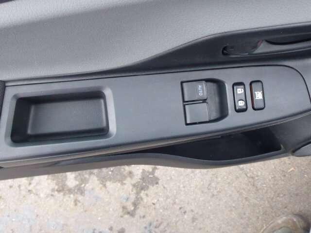 Toyota Yaris 1.5i Dual VVT-iE Y-oung