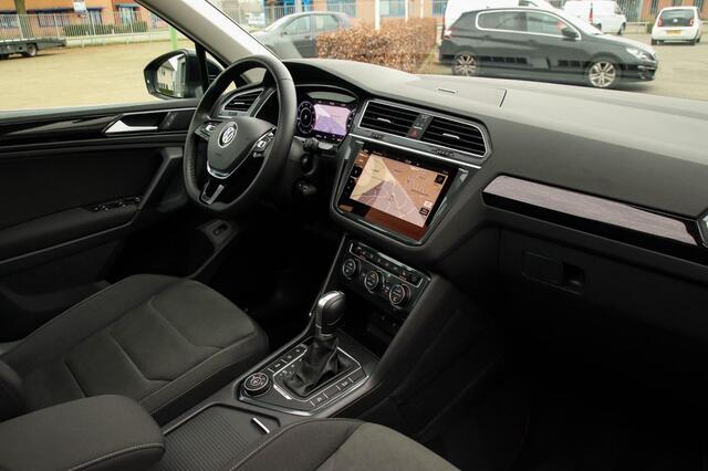 Volkswagen Tiguan 2.0TSI 4Motion Highline R-Line 180pk DSG 1e Eig|DLR|Panoramadak|Virtual Cockpit|LED|360 Camera|19inch|Trekhaak