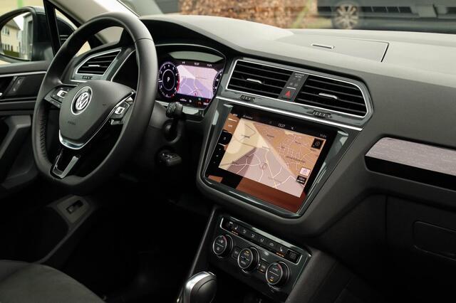 Volkswagen Tiguan 2.0TSI 4Motion Highline R-Line 180pk DSG 1e Eig|DLR|Panoramadak|Virtual Cockpit|LED|360 Camera|19inch|Trekhaak