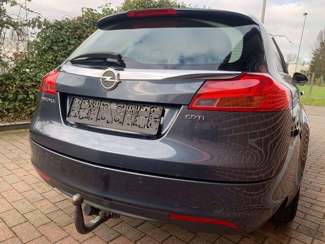 Opel Insignia 2.0 CDTi Edition DPF