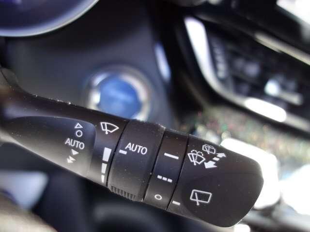 Toyota C-HR 1.8i VVT-i Hybrid C-Enter E-CVTEU6.2