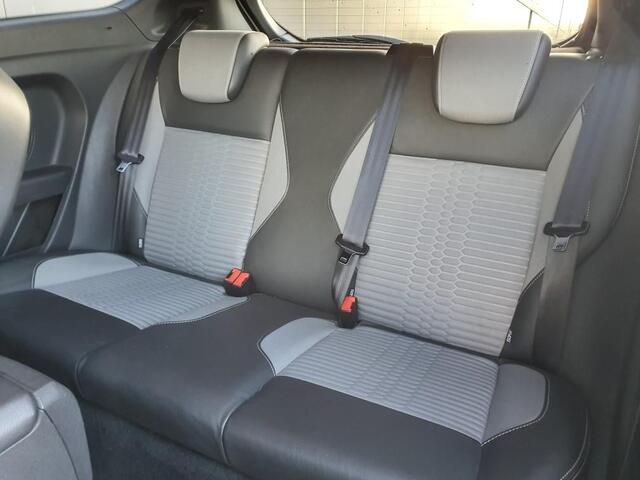 Ford Fiesta 1.6 ST2/FROZEN WHITE/182 PK/DEALER ONDERHOUDEN/RECARO/NEW APK