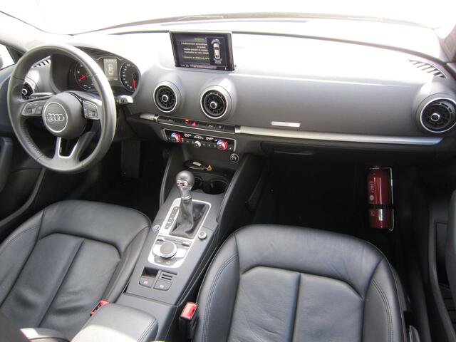 Audi A3 1.6 TDi Business Edition boite auto S tronic