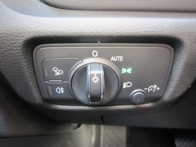 Audi A3 1.6 TDi Business Edition boite auto S tronic