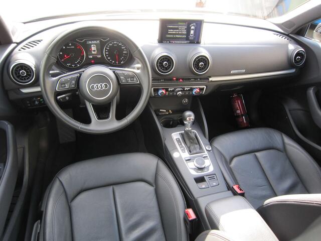 Audi A3 1.6 TDi Business Edition boite auto S tronic