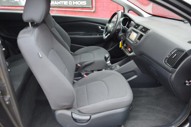 KIA RIO 1.1 CRDi Lounge NEUF CLIM AUTO 18.946KM GAR