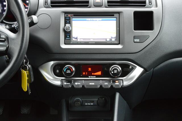 KIA RIO 1.1 CRDi Lounge NEUF CLIM AUTO 18.946KM GAR
