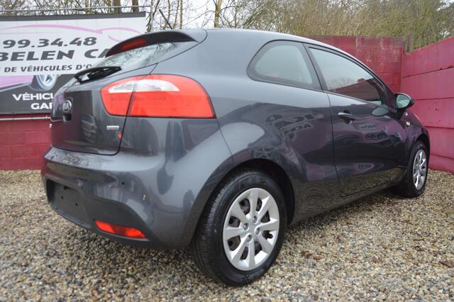 KIA RIO 1.1 CRDi Lounge NEUF CLIM AUTO 18.946KM GAR