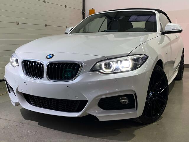 BMW 2-Serie iA Cabrio X-drive M-Pack/ Cam/ LED/ Leder/ Alu 19