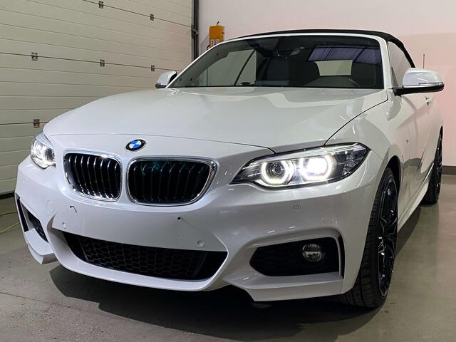 BMW 2-Serie iA Cabrio X-drive M-Pack/ Cam/ LED/ Leder/ Alu 19
