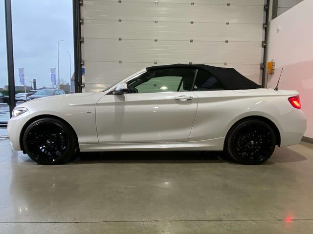 BMW 2-Serie iA Cabrio X-drive M-Pack/ Cam/ LED/ Leder/ Alu 19