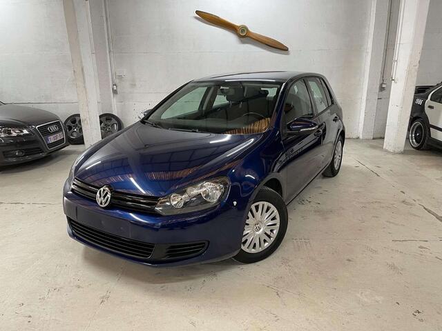 Volkswagen Golf VI