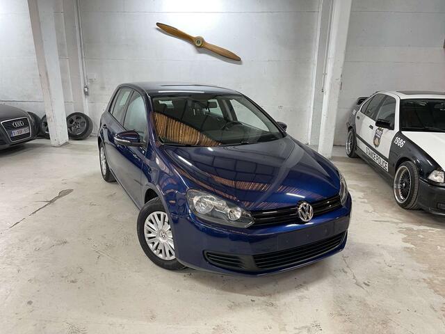 Volkswagen Golf VI