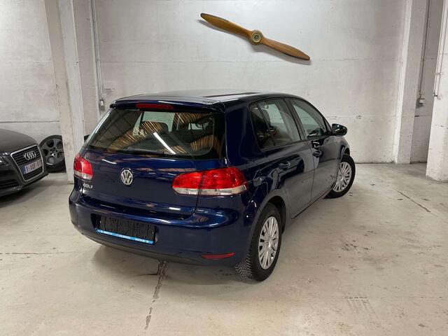 Volkswagen Golf VI