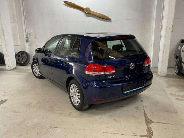 Volkswagen Golf VI