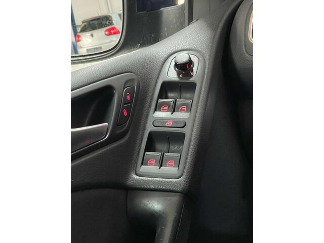 Volkswagen Golf VI