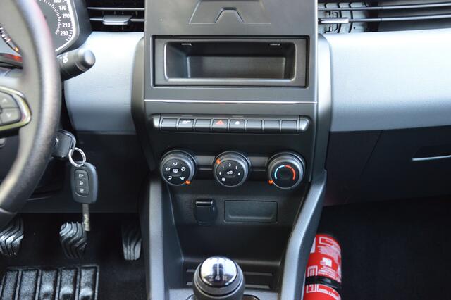Renault Clio 1.0i SCe Life NEUF 2.300KM GAR
