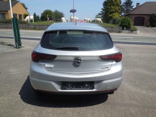 Opel Astra K 5drs 1.0 benz turbo bj. 02/2018 32433 km silver