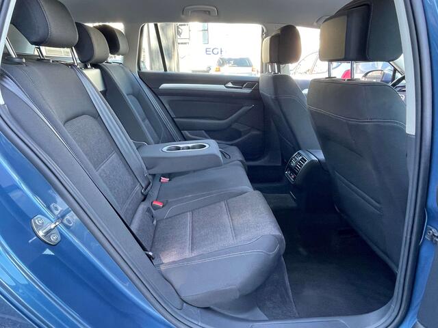 Volkswagen Passat 1.6 TDi 120cv BIXENON-CAMERA-GPS-LED-WIFI-GAR 1AN