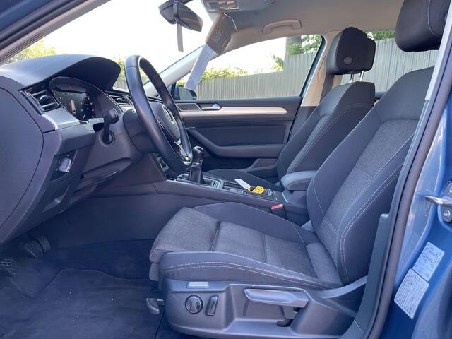 Volkswagen Passat 1.6 TDi 120cv BIXENON-CAMERA-GPS-LED-WIFI-GAR 1AN