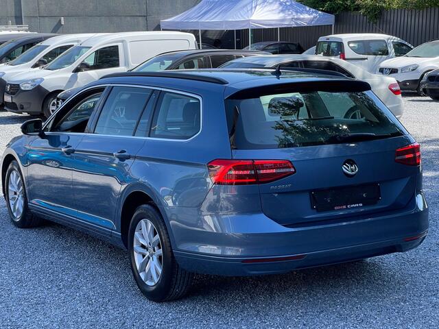 Volkswagen Passat 1.6 TDi 120cv BIXENON-CAMERA-GPS-LED-WIFI-GAR 1AN