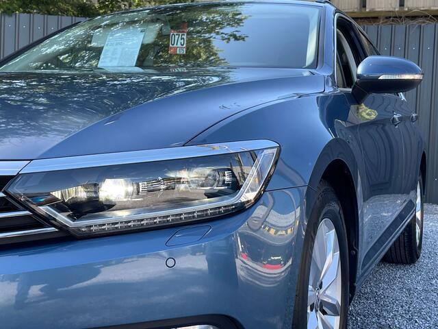 Volkswagen Passat 1.6 TDi 120cv BIXENON-CAMERA-GPS-LED-WIFI-GAR 1AN