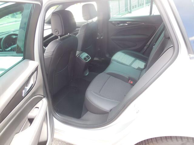 Opel Insignia 1.5 Diesel autom sov silver bj. 02/2021 15000 km