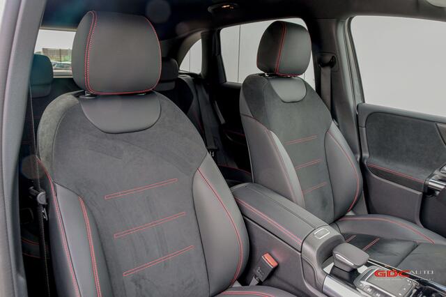 Mercedes-Benz CLA-Klasse AMG Line -