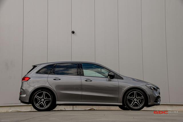 Mercedes-Benz CLA-Klasse AMG Line -