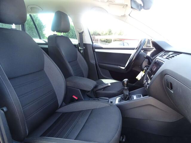 Skoda Octavia 1.6 CR TDi | Manueel | A/C | Navi | Btw aftrekbaar