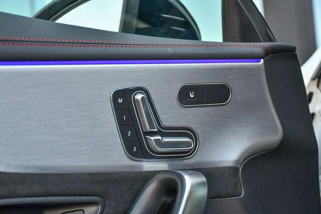 Mercedes-Benz CLA-Klasse FULL /AMG-PACK/OPEN DAK/KEYLESS/LED/MEMORY/