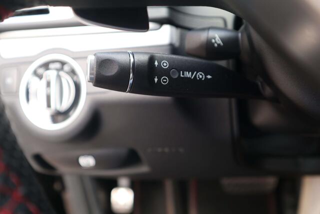Mercedes-Benz CLA-Klasse D Aut .   / SOLD 