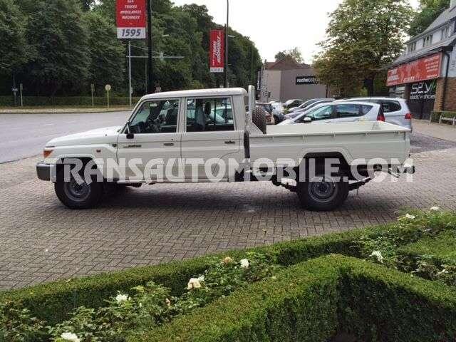 Toyota Land CRUISER hzj 79 double cabin stretched/allongee - export ou