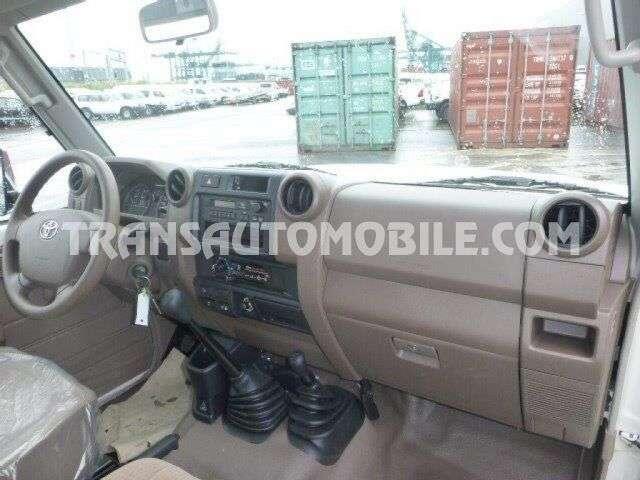 Toyota Land CRUISER metal top vdj v8 - export out eu tropical version