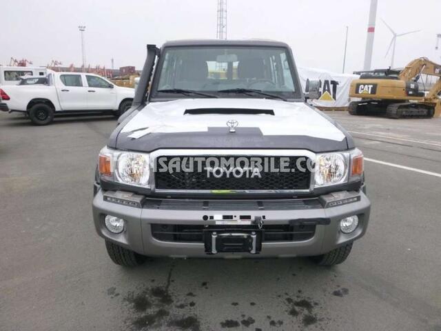 Toyota Land CRUISER station wagon vdj v8 limited - export out eu tropi