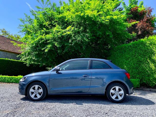 Audi A1 1.0 TFSi S-Tronic || ALU15 | PDC | ACA | NAVI ....