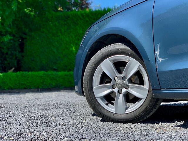 Audi A1 1.0 TFSi S-Tronic || ALU15 | PDC | ACA | NAVI ....