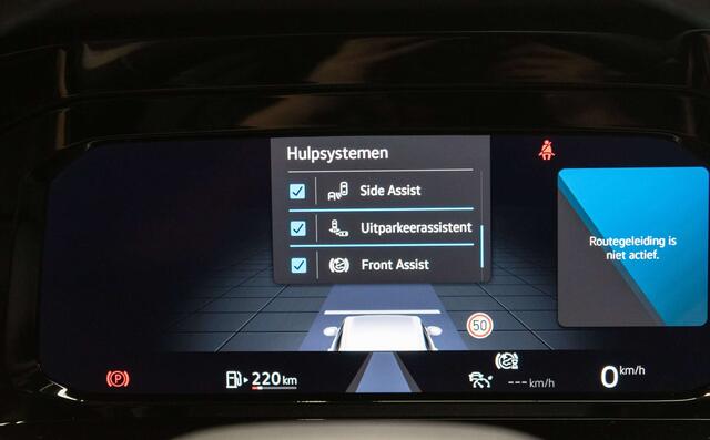 Volkswagen Golf 2.0 SCR TDi Active - NAVI / BLIS / PDC / ACC