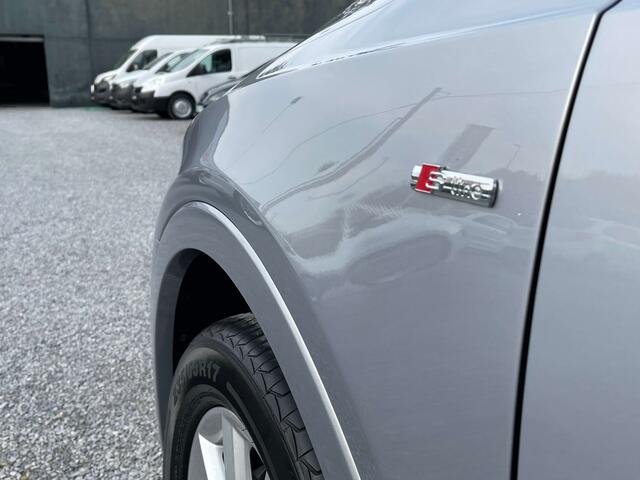 Audi Q3 2.0 TDi S LINE BIXENON-GPS-PARKPILOT-JA17-GAR1AN