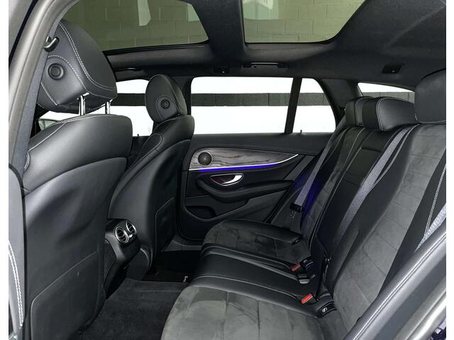 Mercedes-Benz CLA-Klasse de PHEV / Cruise contr�le adaptatif / AMG Line