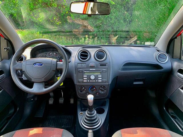 Ford Fiesta 1.3 || CV | ER | AC | Rad/CD