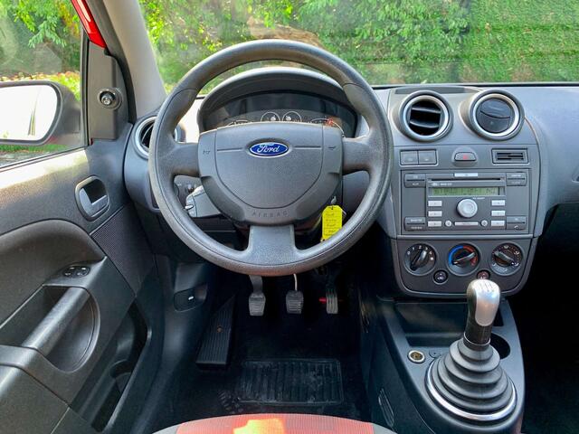 Ford Fiesta 1.3 || CV | ER | AC | Rad/CD