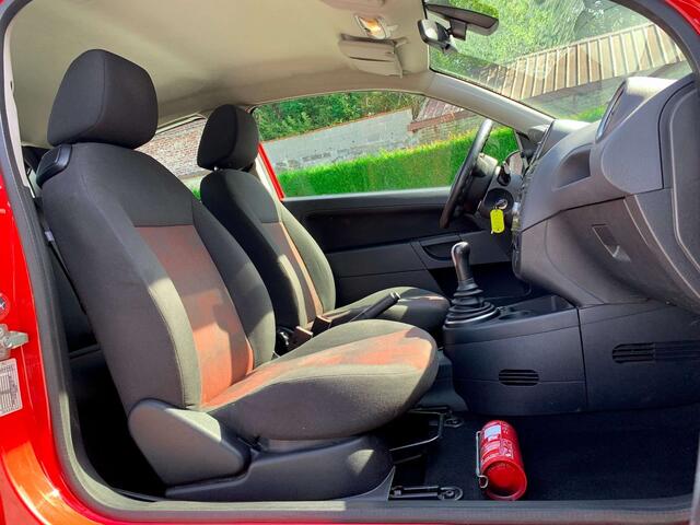 Ford Fiesta 1.3 || CV | ER | AC | Rad/CD