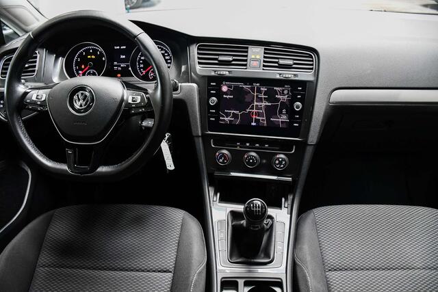 Volkswagen Golf 1.0 TSI Join - NAVI / BLUETOOTH / CRUISE CONTROL